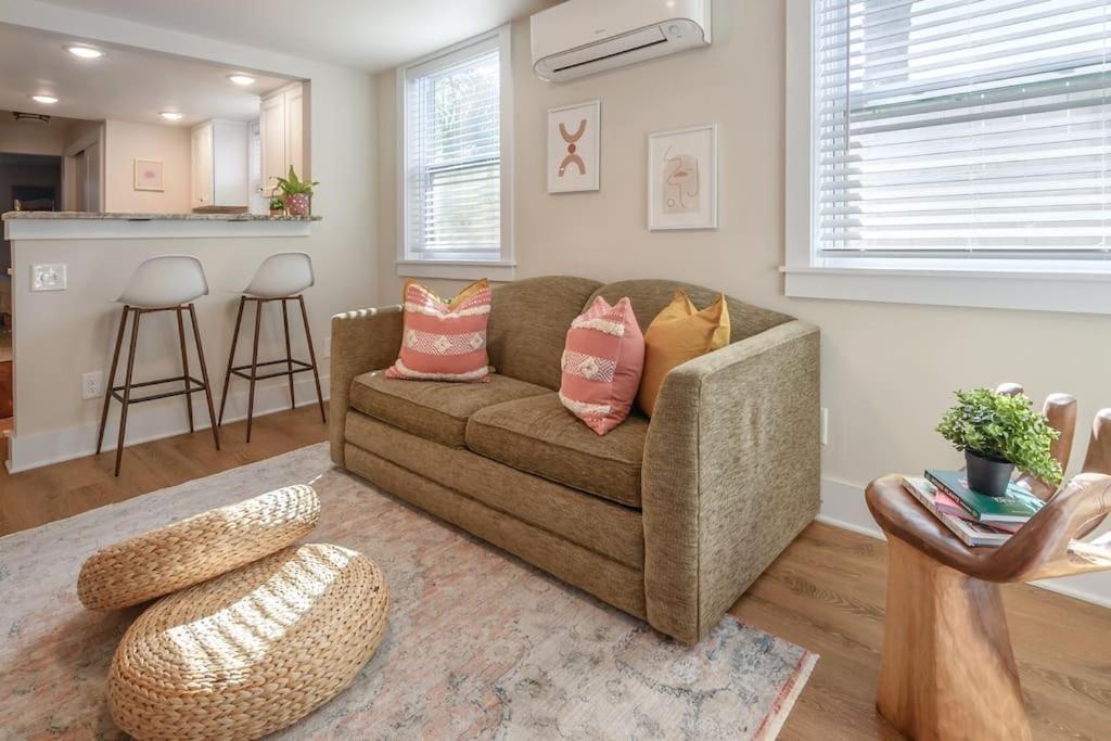 Apartment Casita On Walk To Shops Bars And Food *